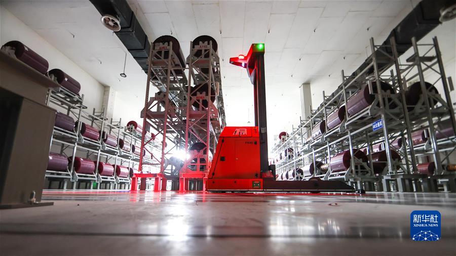 (圖文互動)(15)“中國經(jīng)濟發(fā)展前景一定會更加光明”——習近平總書記引領(lǐng)統(tǒng)籌推進高質(zhì)量發(fā)展和高水平安全述評